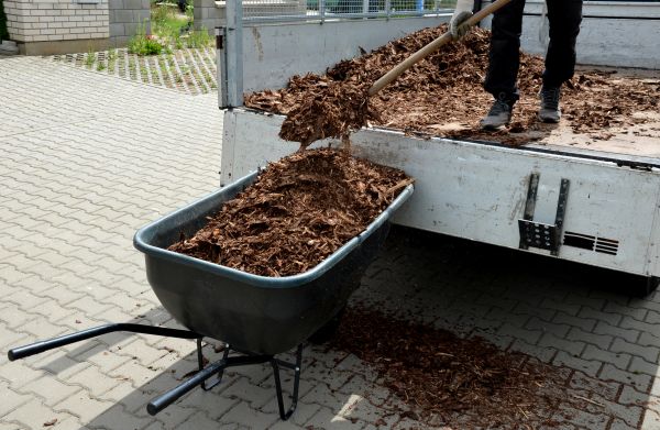 Bulk Mulch Delivery in Sun Prairie