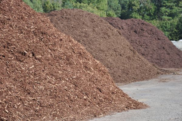 Brown Mulch Delivery in Sun Prairie