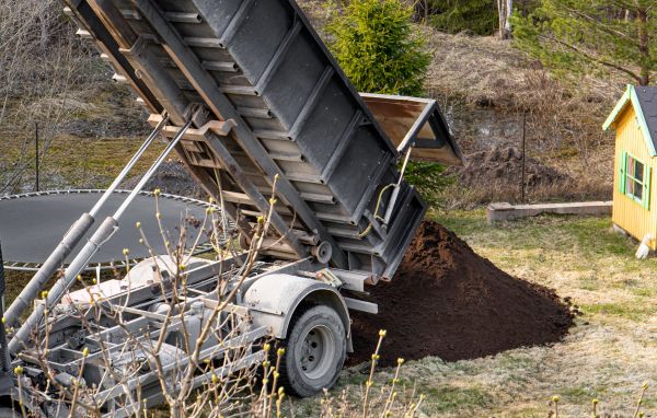 Yard Soil Delivery in Sun Prairie